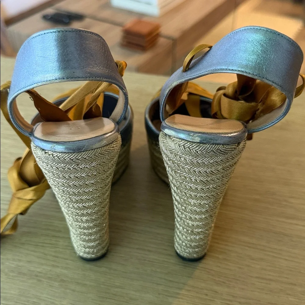 Gucci Gold Wedges - Picture 4 of 7